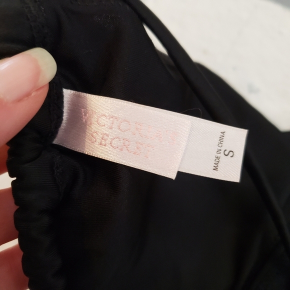 Victoria's Secret top only size Small - Picture 3 of 5